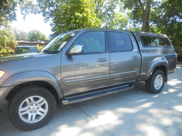 Toyota Tundra 2004 photo 1