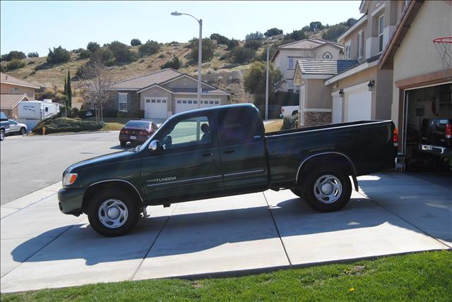 Toyota Tundra 2004 photo 1