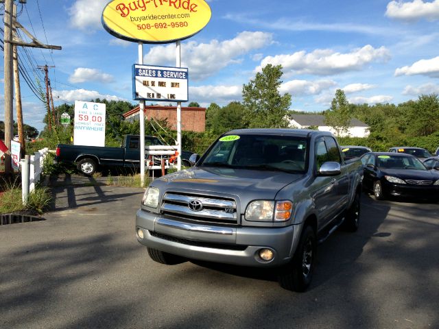 Toyota Tundra 2004 photo 1