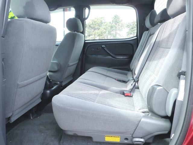 Toyota Tundra 2004 photo 3