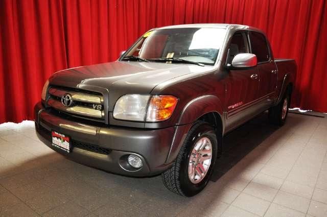 Toyota Tundra 2004 photo 2