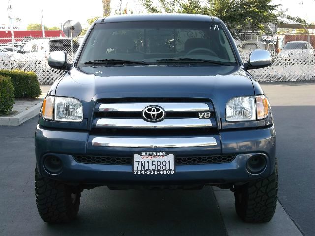 Toyota Tundra 2004 photo 2