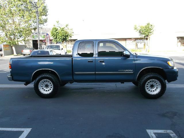 Toyota Tundra 2004 photo 4