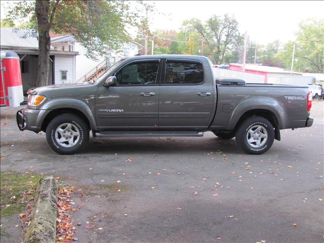 Toyota Tundra 2004 photo 2