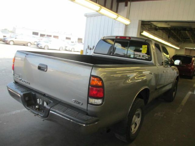 Toyota Tundra 2004 photo 1