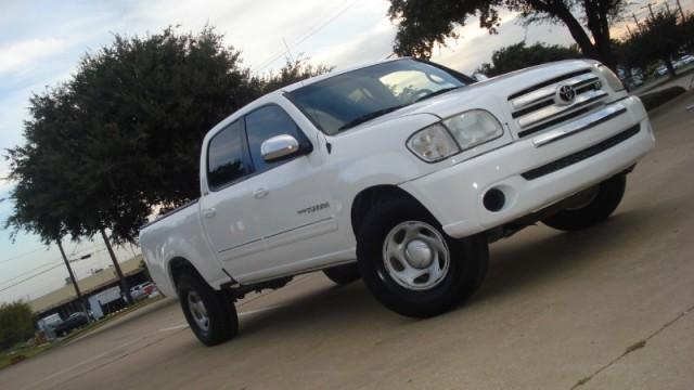 Toyota Tundra 2004 photo 2