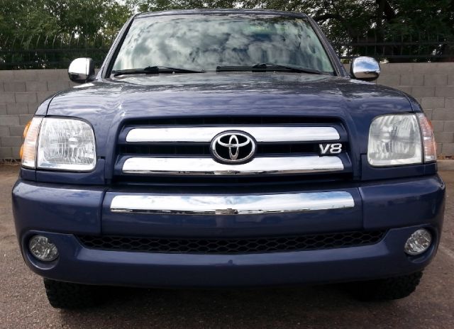 Toyota Tundra 2004 photo 2