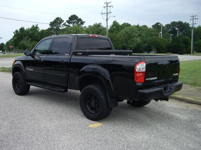 Toyota Tundra 2004 photo 2