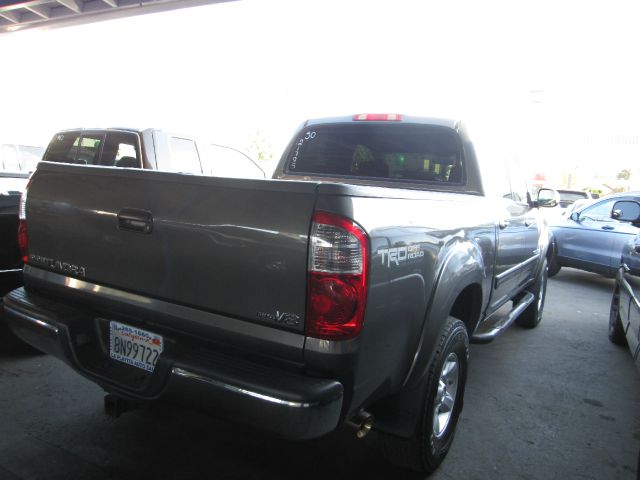 Toyota Tundra 2005 photo 2