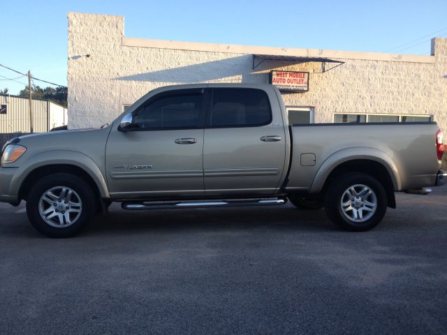 Toyota Tundra 4dr Sdn Fleet Standard Crew Cab Pickup