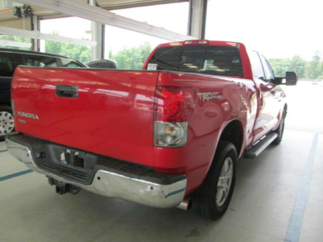 Toyota Tundra 2004 Rtible LXi Pickup Truck