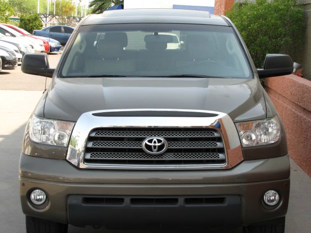 Toyota Tundra Super CB Pickup Truck