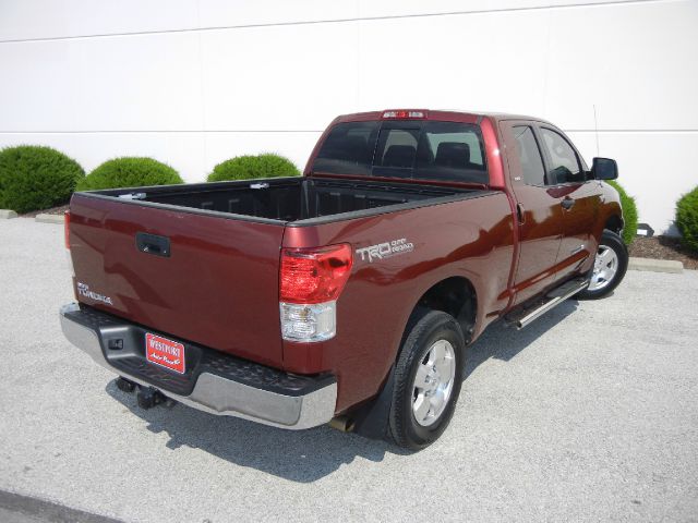 Toyota Tundra 2010 photo 3