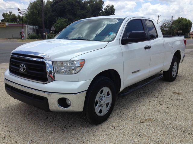 Toyota Tundra S GRAN Touring Pickup Truck