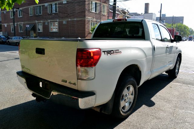 Toyota Tundra 2010 photo 11