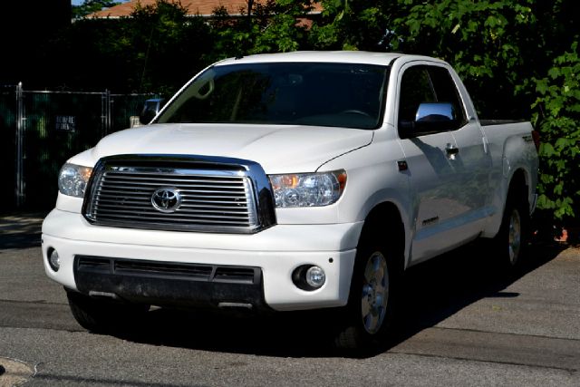 Toyota Tundra 2010 photo 14