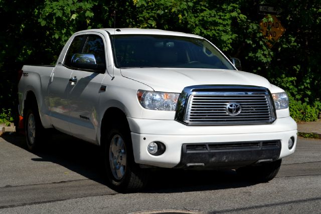 Toyota Tundra 2010 photo 15