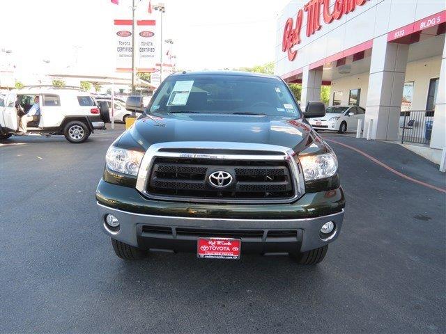 Toyota Tundra 2010 photo 1