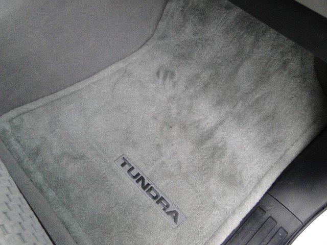 Toyota Tundra 2010 photo 1