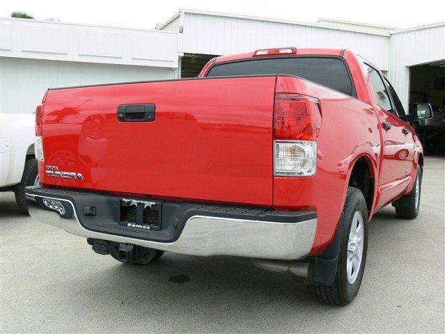 Toyota Tundra 2010 photo 1