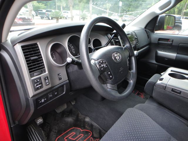 Toyota Tundra 2010 photo 14