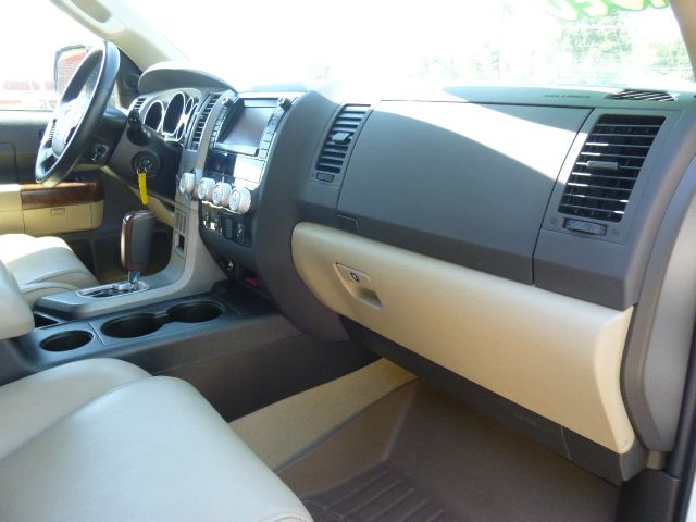 Toyota Tundra 2010 photo 46