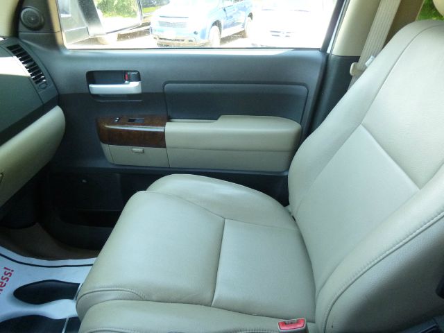 Toyota Tundra 2010 photo 82