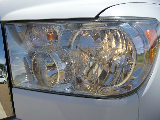 Toyota Tundra 2010 photo 89