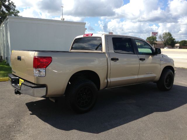 Toyota Tundra 2010 photo 3