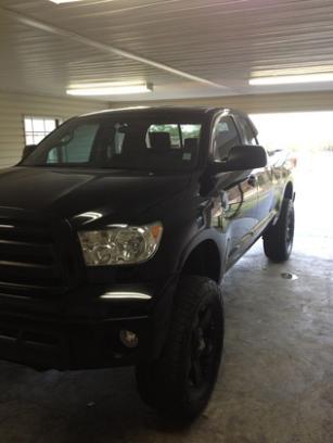 Toyota Tundra 2010 photo 2