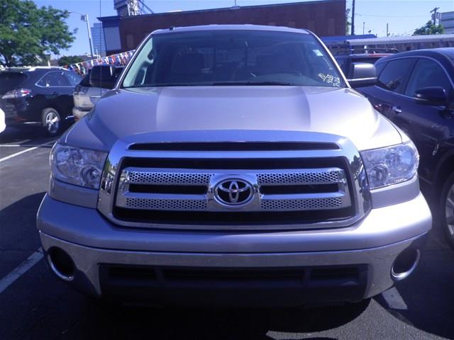 Toyota Tundra 2010 photo 1