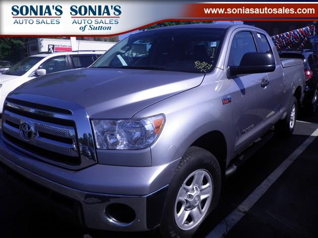 Toyota Tundra 2010 photo 2