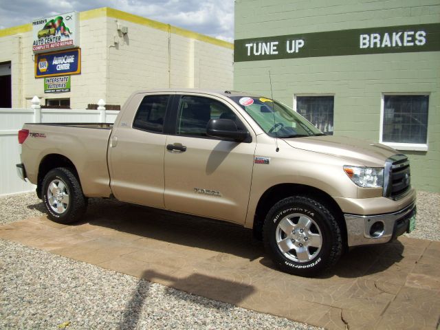 Toyota Tundra 2010 photo 2