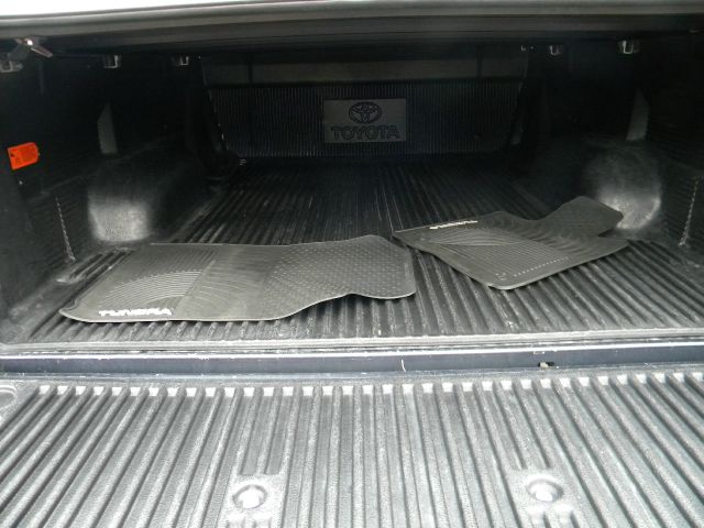 Toyota Tundra 2010 photo 3