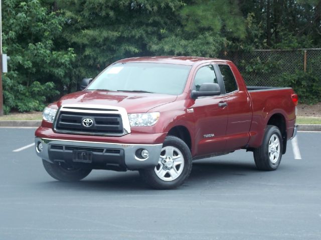 Toyota Tundra 2010 photo 1