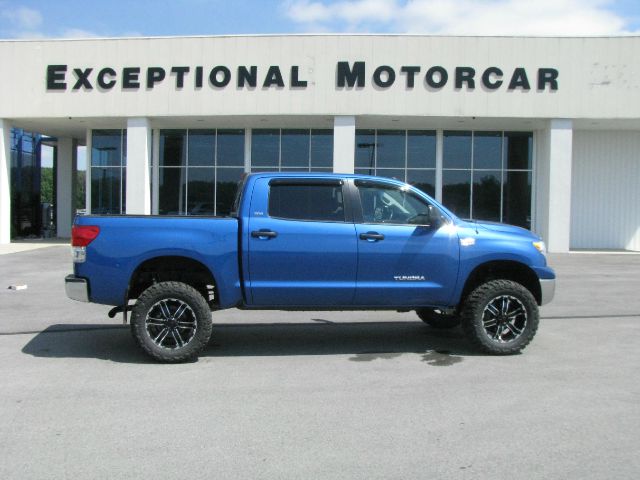 Toyota Tundra 2010 photo 1