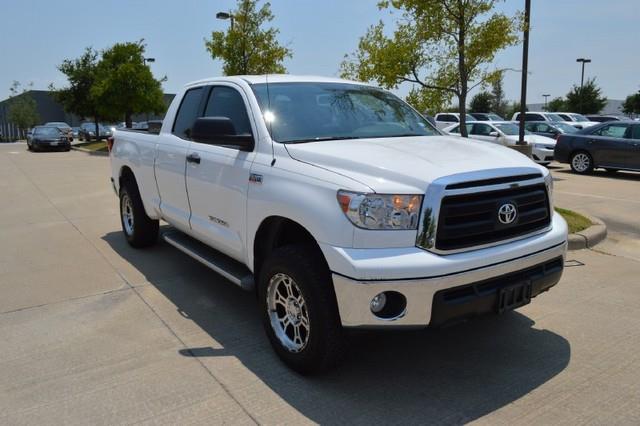 Toyota Tundra 2010 photo 1