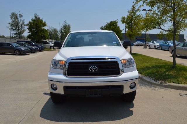 Toyota Tundra 2010 photo 4