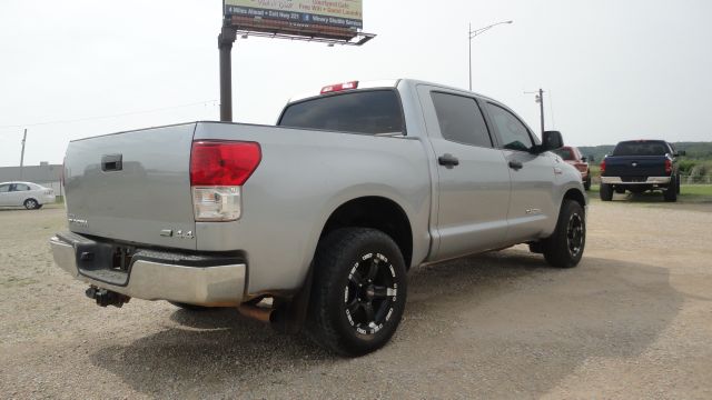 Toyota Tundra 2010 photo 3