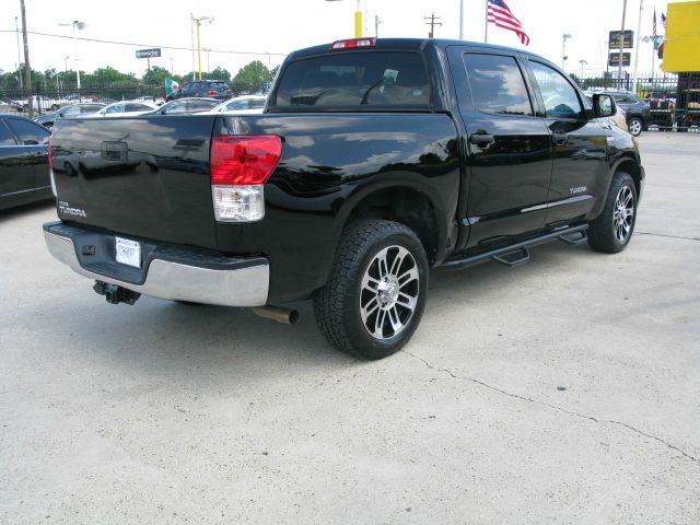 Toyota Tundra 2010 photo 3