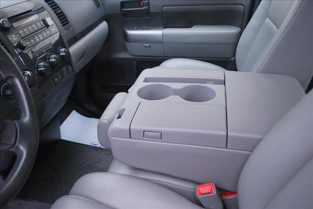 Toyota Tundra 2010 photo 12