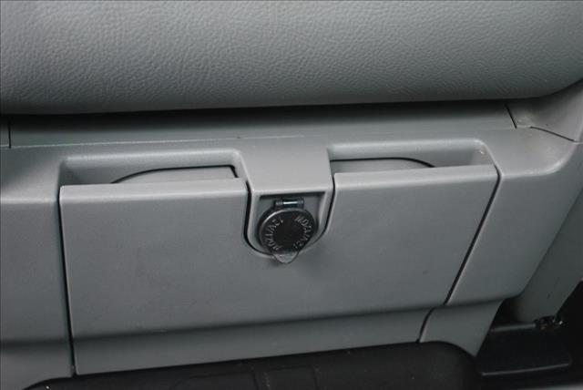 Toyota Tundra 2010 photo 17