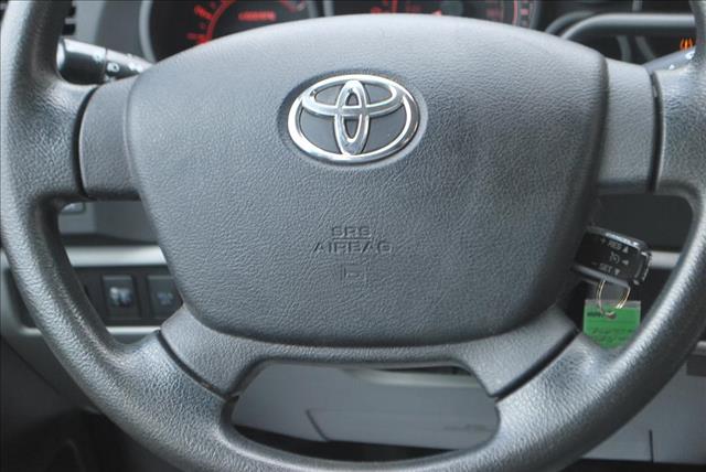 Toyota Tundra 2010 photo 22