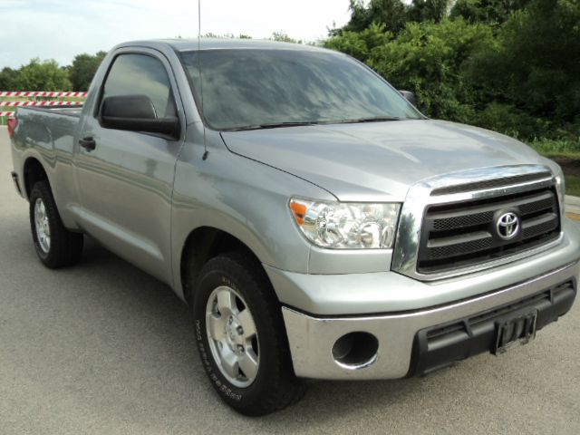 Toyota Tundra 2010 photo 3