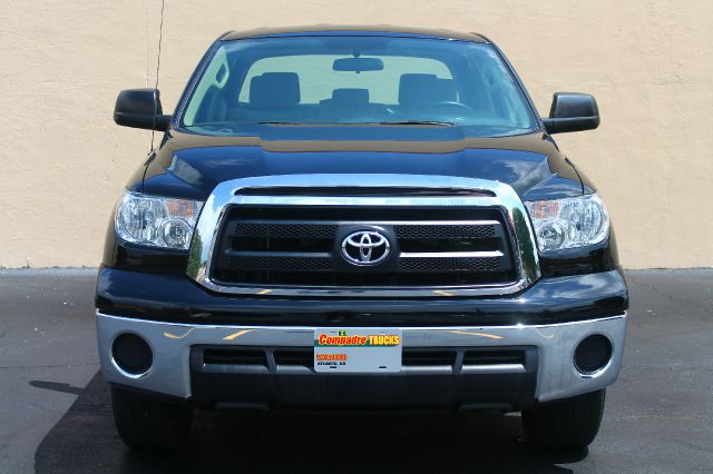 Toyota Tundra 2010 photo 1