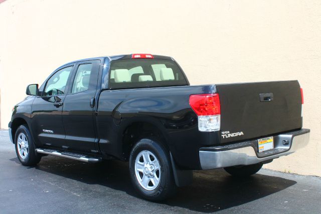 Toyota Tundra 2010 photo 17