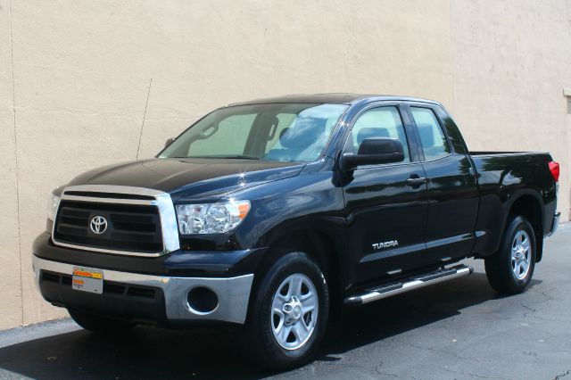 Toyota Tundra 2010 photo 3