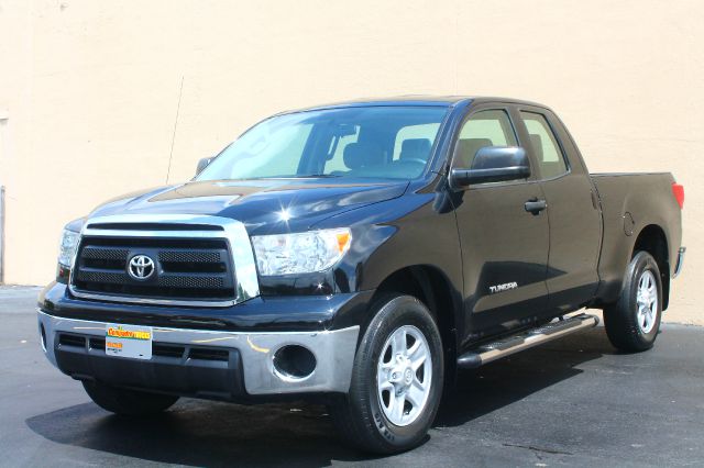 Toyota Tundra 2010 photo 4