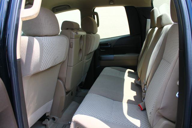 Toyota Tundra 2010 photo 5