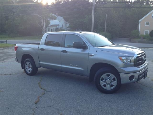 Toyota Tundra 2010 photo 1